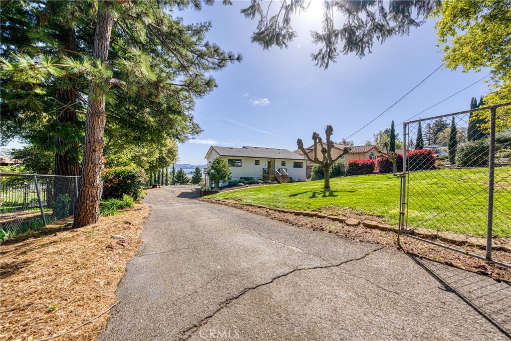 2330 Westlake Drive Property Photo 6
