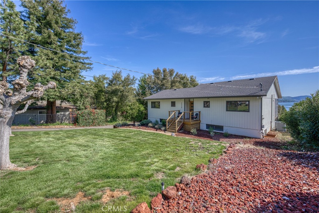 2330 Westlake Drive Property Photo 9