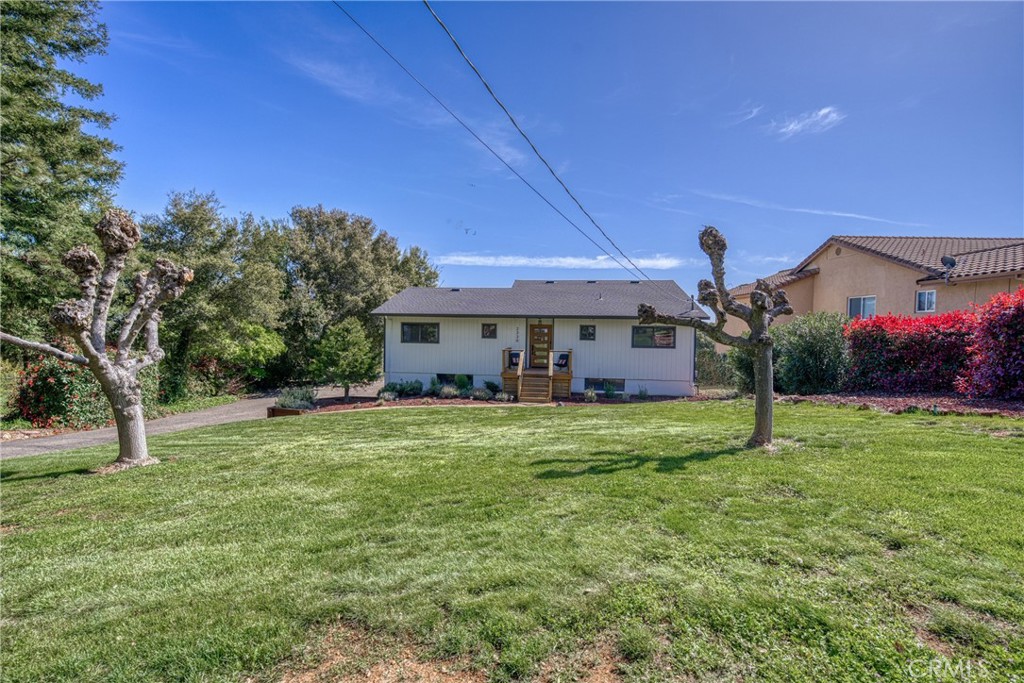 2330 Westlake Drive Property Photo 10