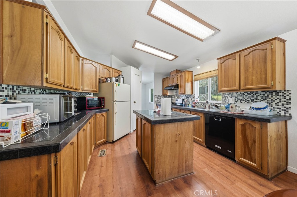 1335 Mountview Road Property Photo 20
