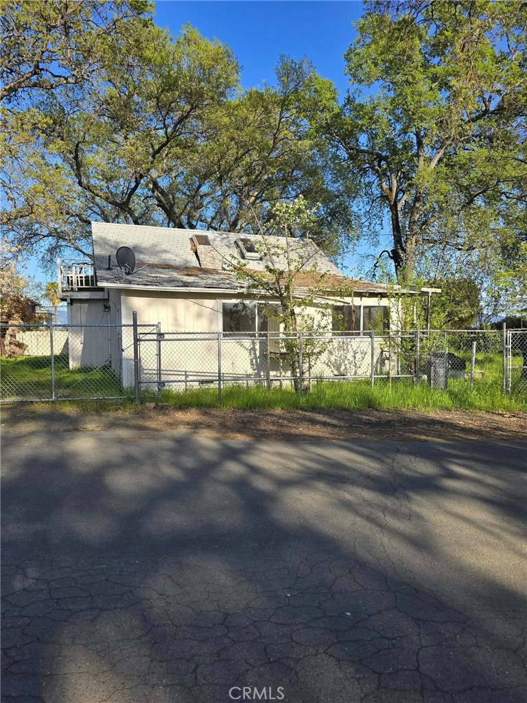 2646 Beach Lane Property Photo 1