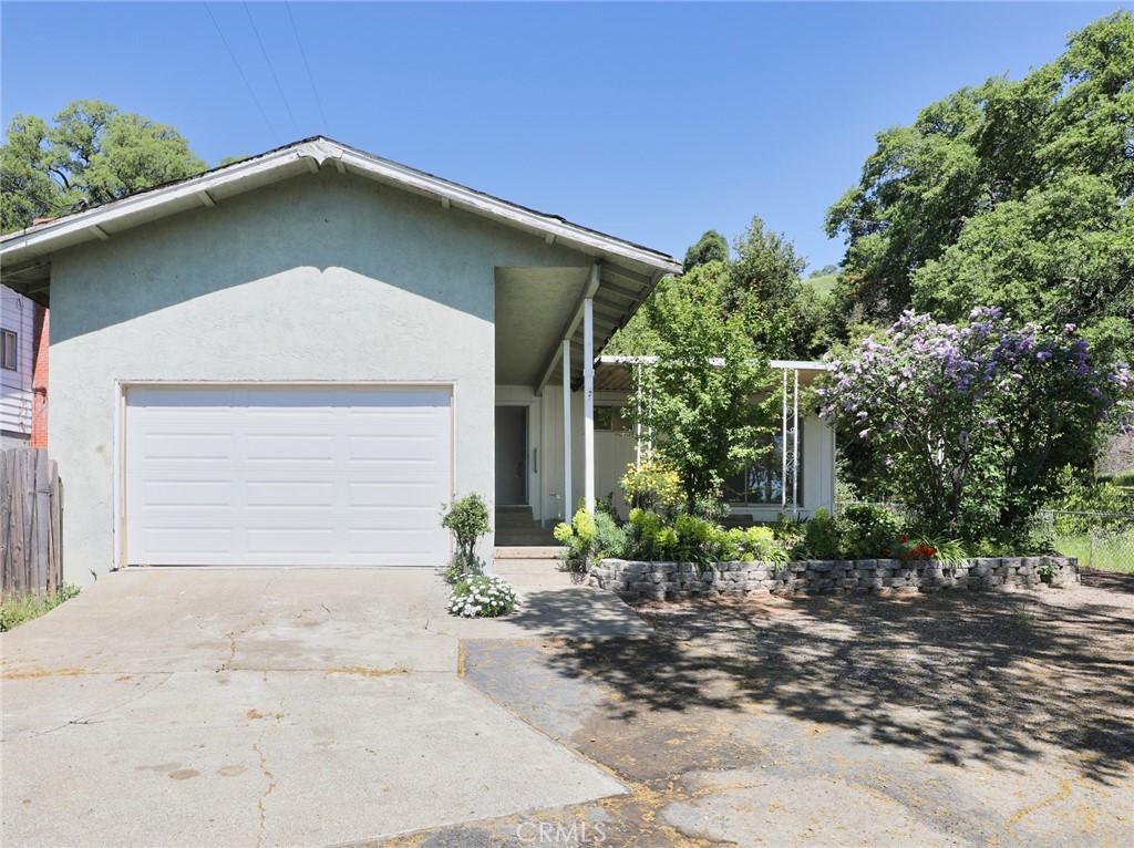 3260 Springe Street Property Photo