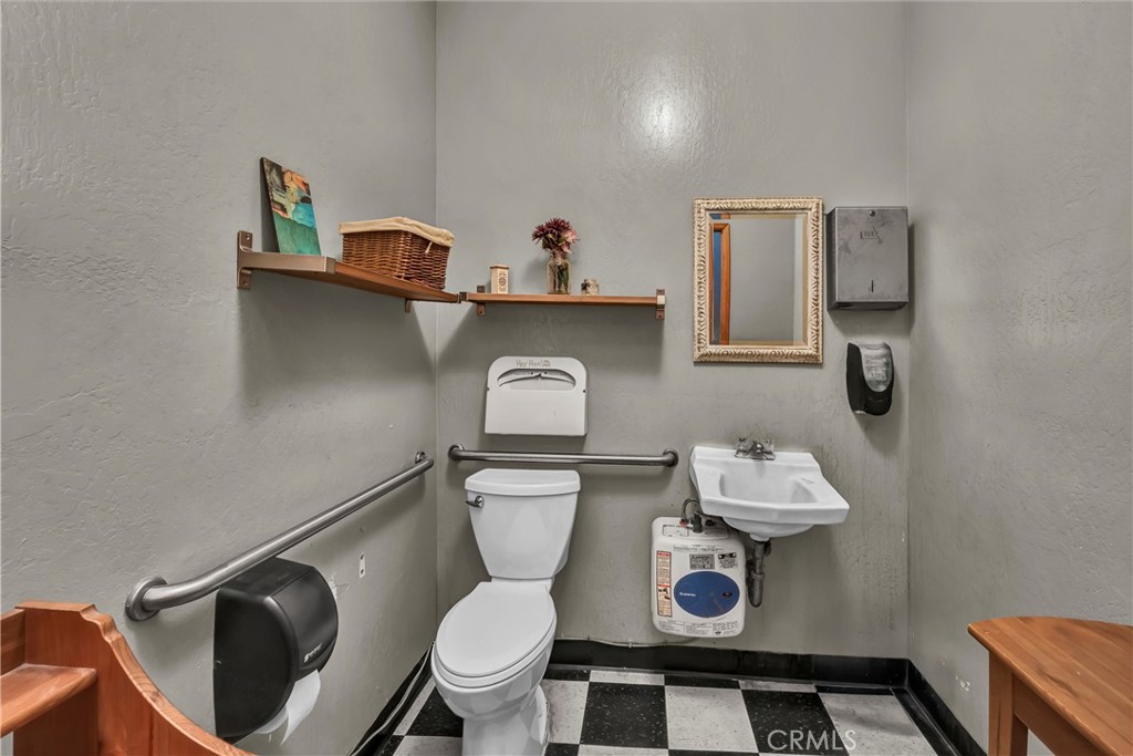 Property Photo 22