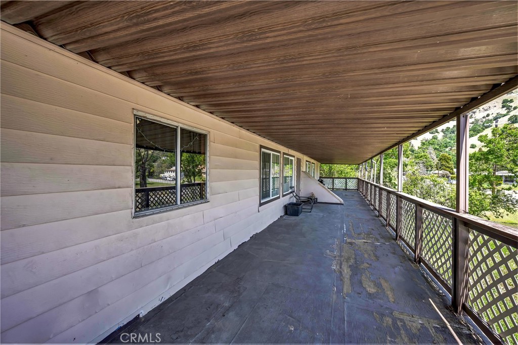 3384 E State Hwy 20 Property Photo 3