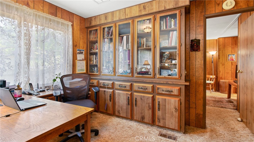 24019 Hilderbrand Road Property Photo 10