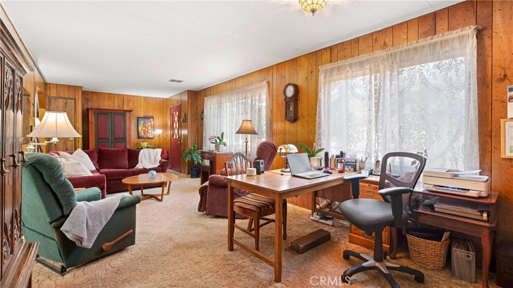 24019 Hilderbrand Road Property Photo 11
