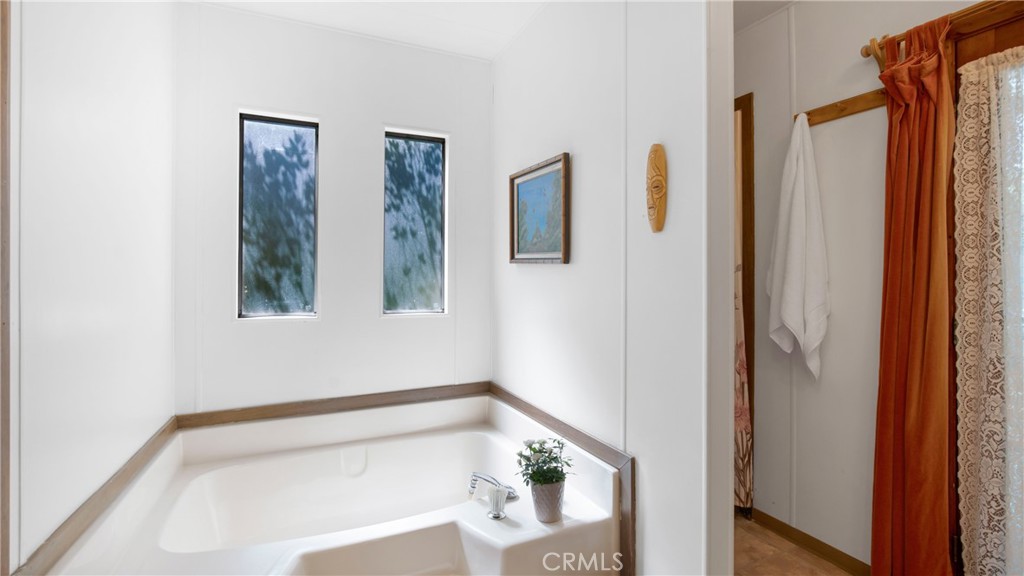 24019 Hilderbrand Road Property Photo 18