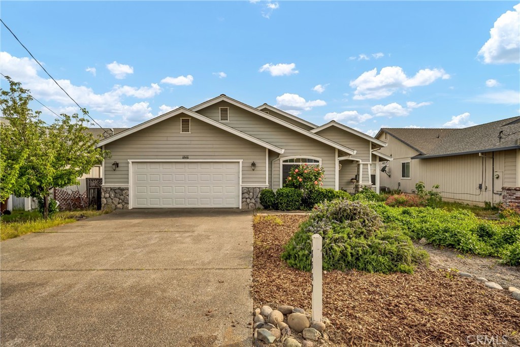18537 Spyglass Road Property Photo 1