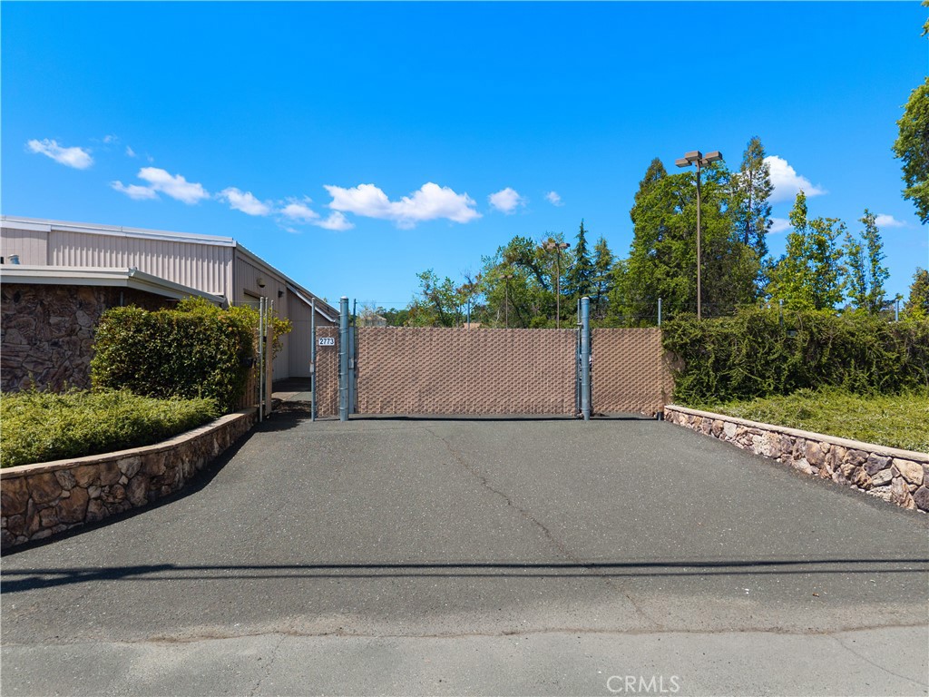 2773 Lakeshore Boulevard Property Photo 9