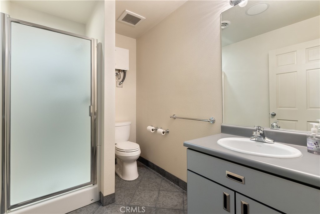 2773 Lakeshore Boulevard Property Photo 12