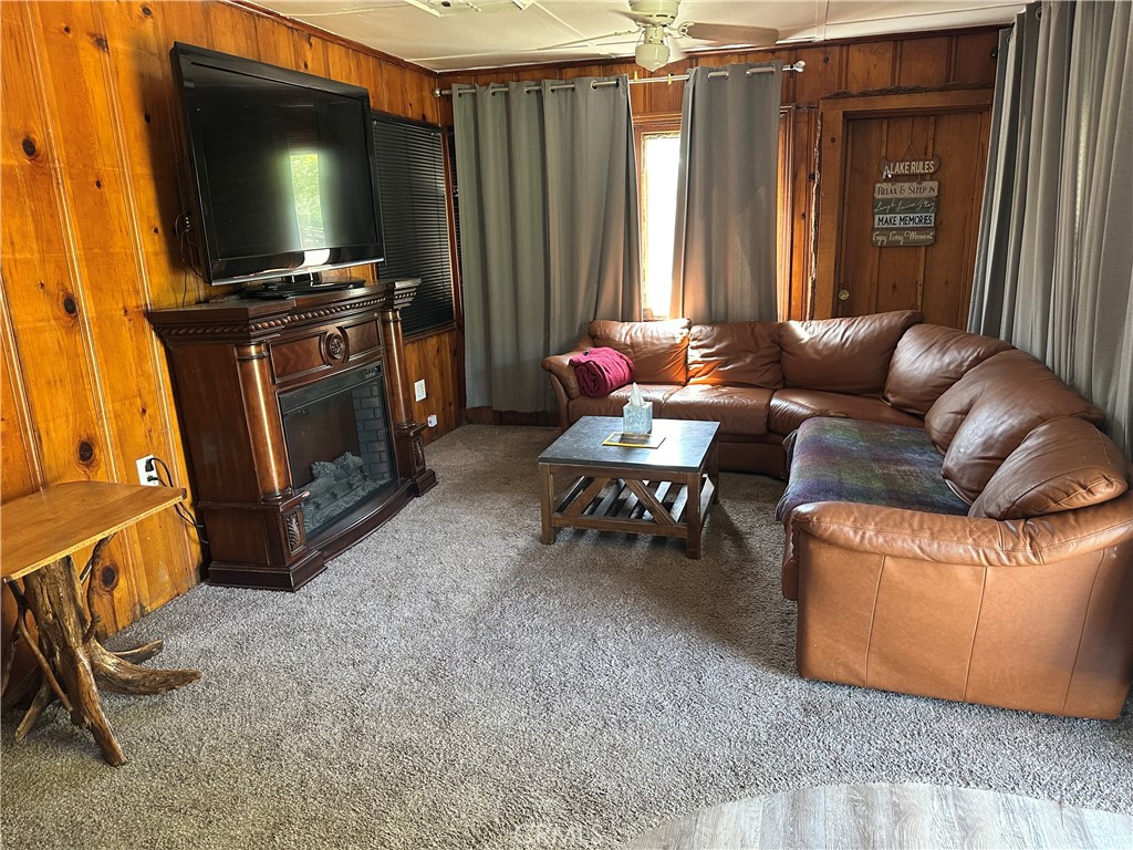 12700 Island Drive Property Photo 14