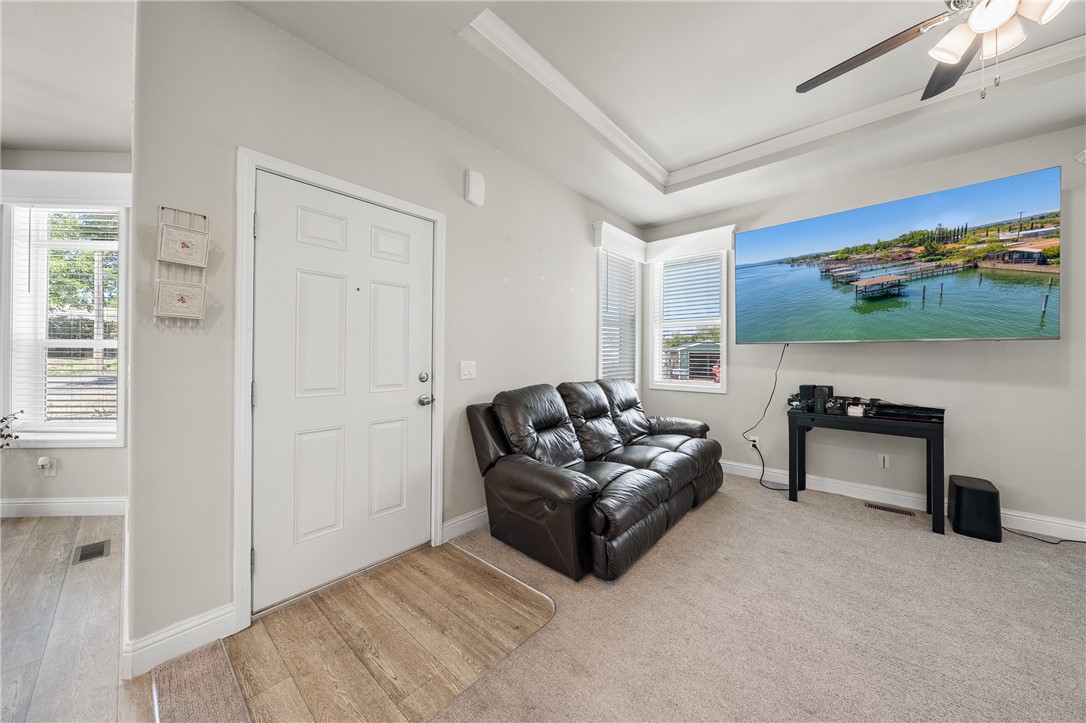 5220 Lakeshore Boulevard Property Photo 9