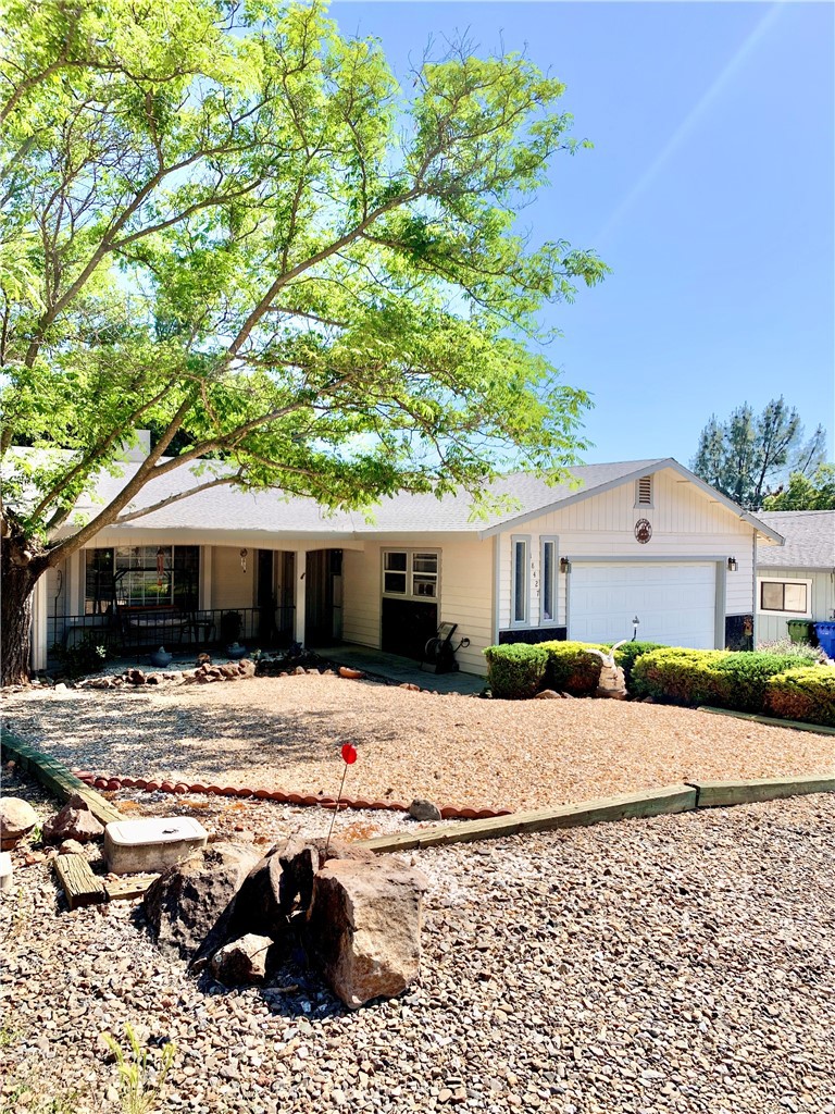 18427 Deer Hill Property Photo 1