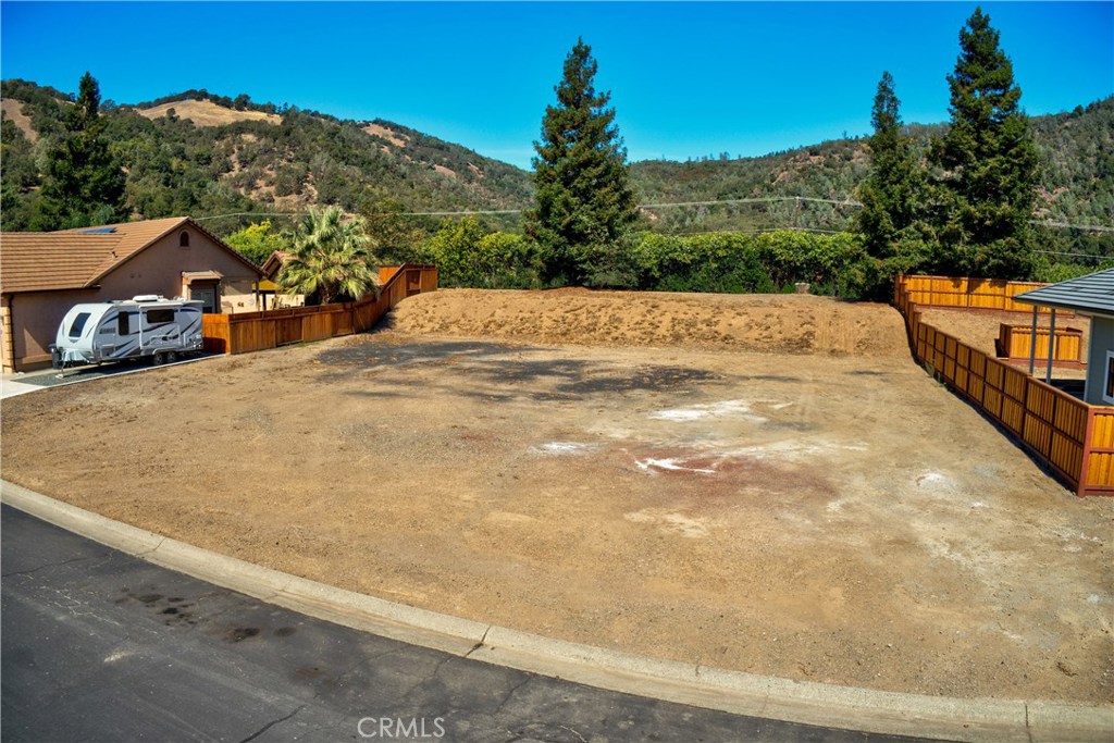 8456 Paradise Valley Boulevard Property Photo 4