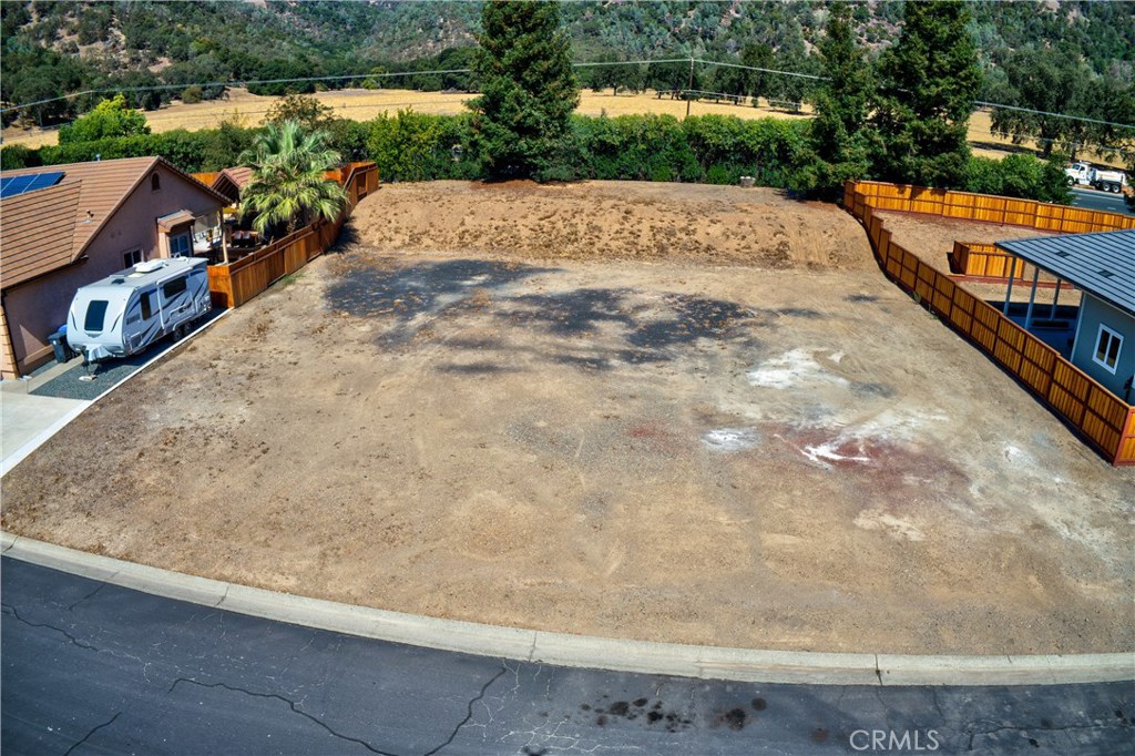 8456 Paradise Valley Boulevard Property Photo 5