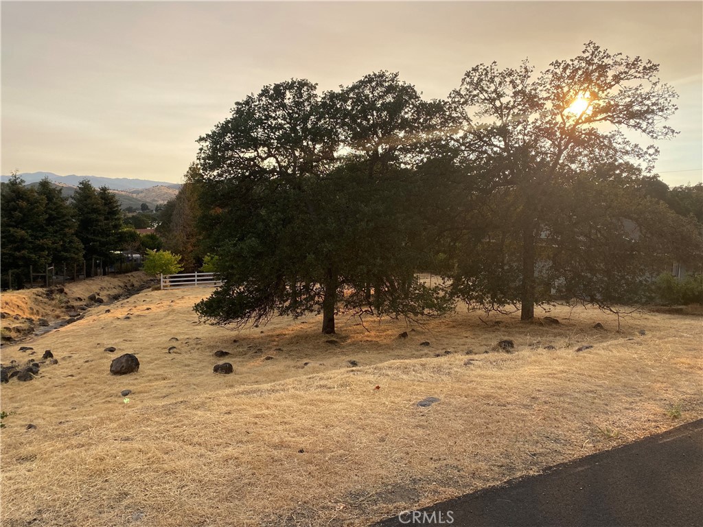 18765 Oak Grove Road Property Photo