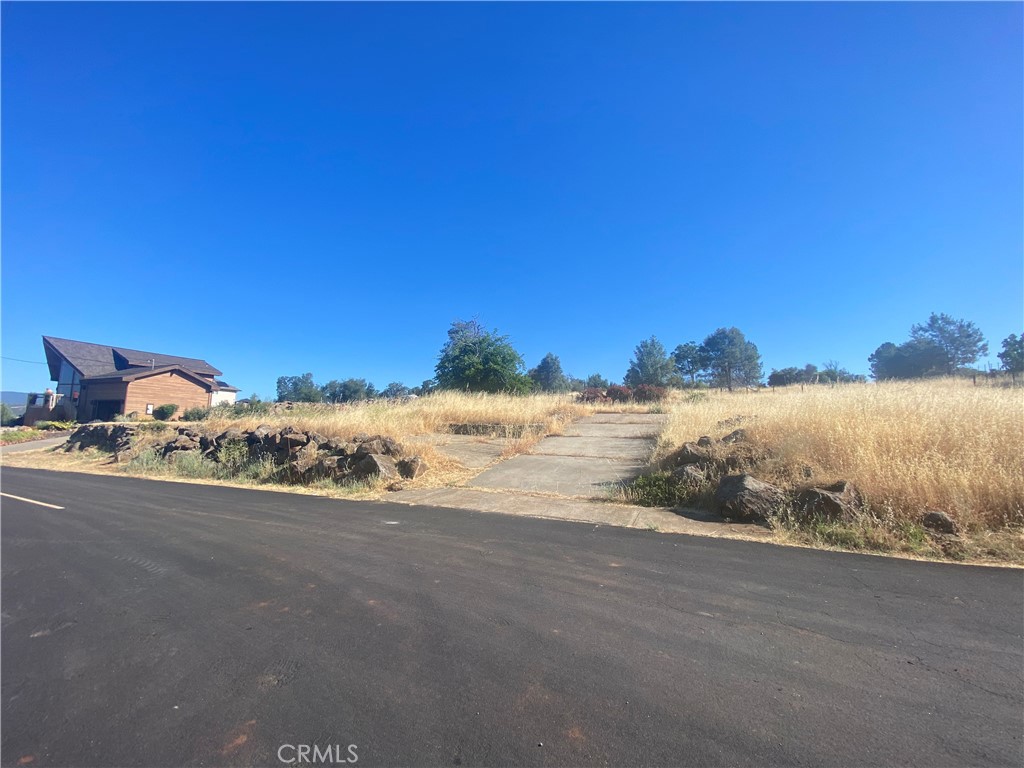 18350 Grizzly Court Property Photo