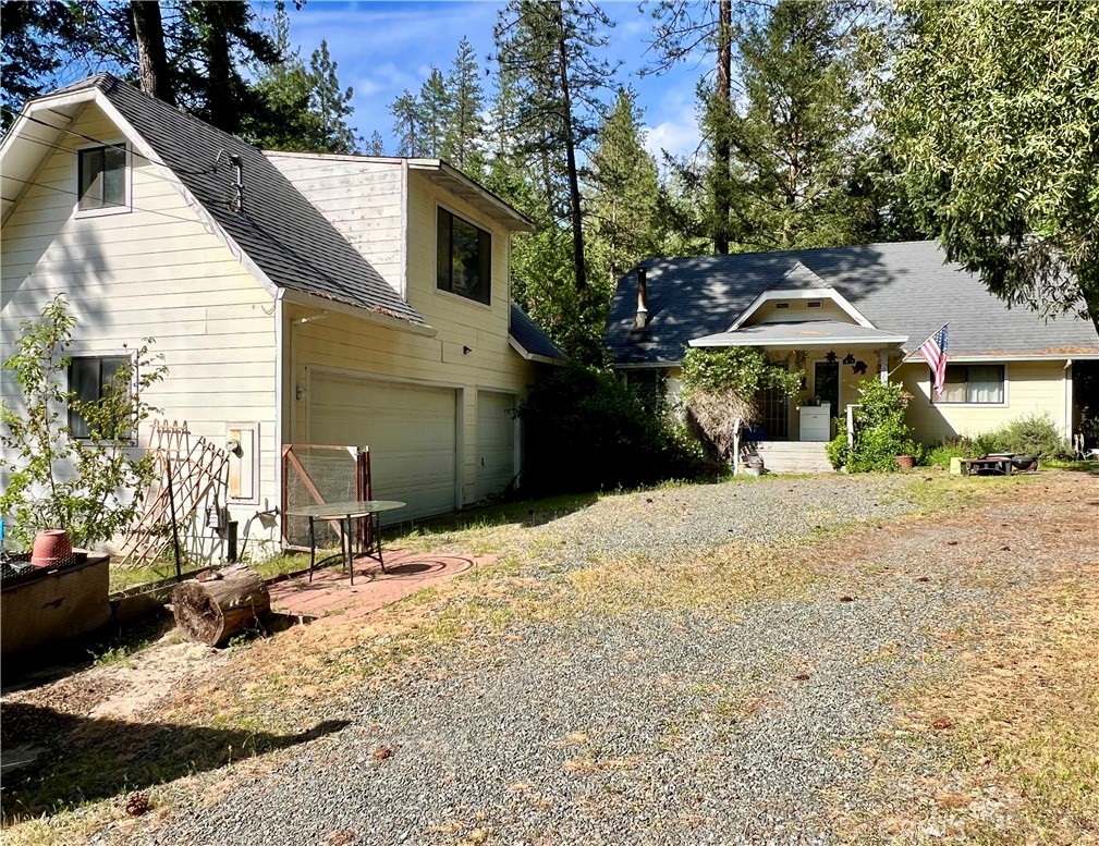 9826 Meadow Drive Property Photo 1