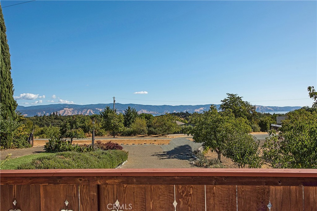 1524 Martin Street Property Photo 3