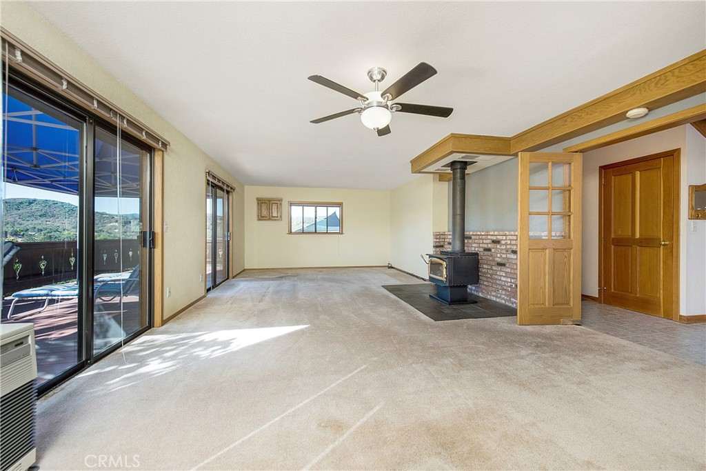 1524 Martin Street Property Photo 6