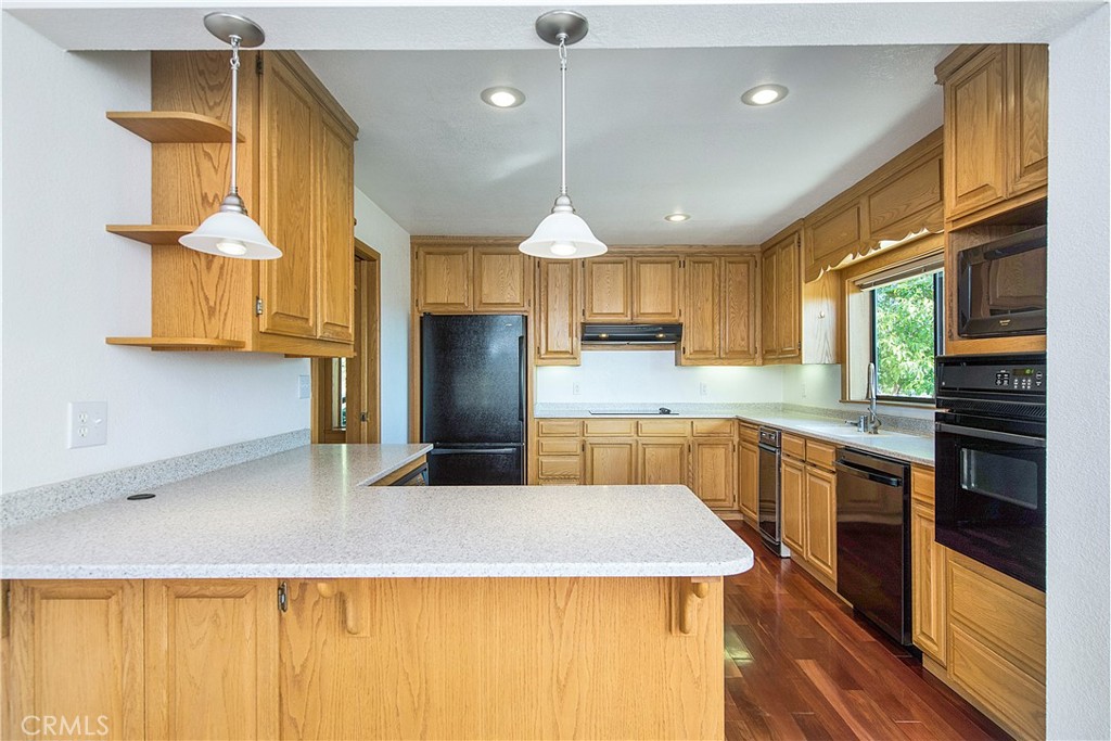 1524 Martin Street Property Photo 10