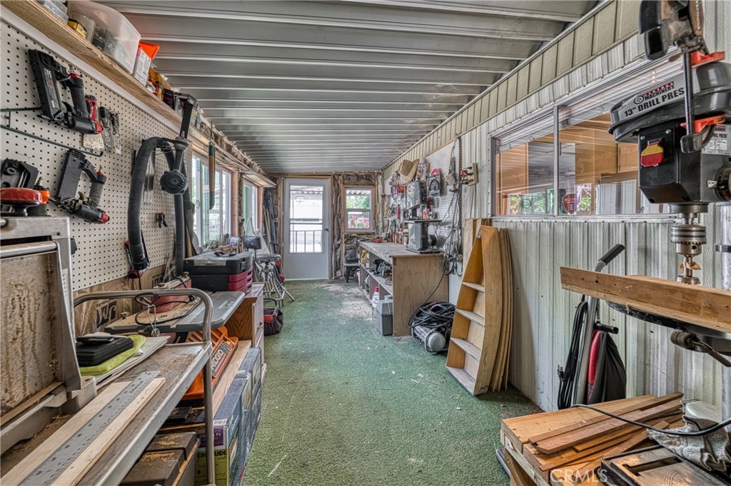 3265 14th Street Property Photo 11
