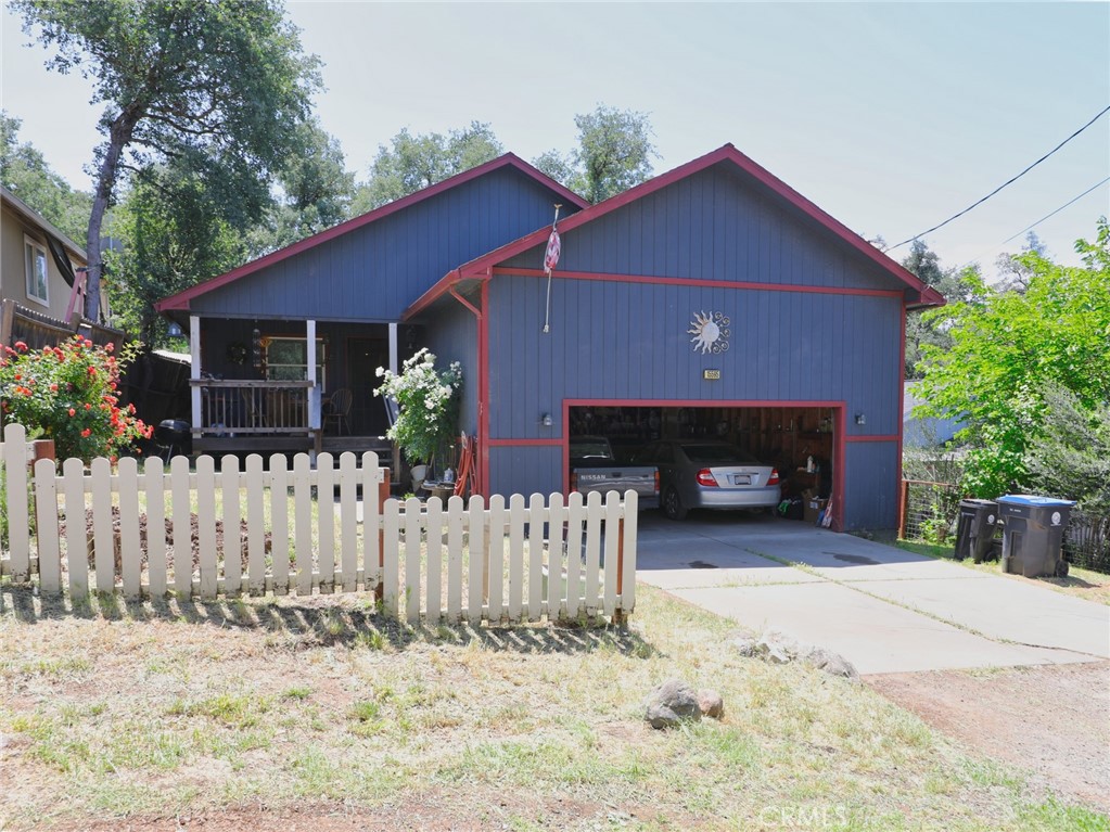 15595 34th Avenue Property Photo 1