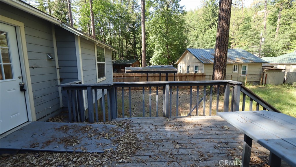 10466 Redwood Road Property Photo 6