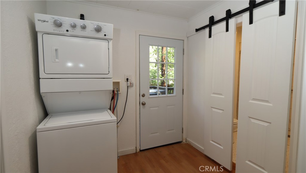 10466 Redwood Road Property Photo 10