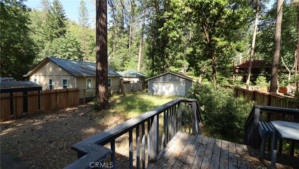 10466 Redwood Road Property Photo 11