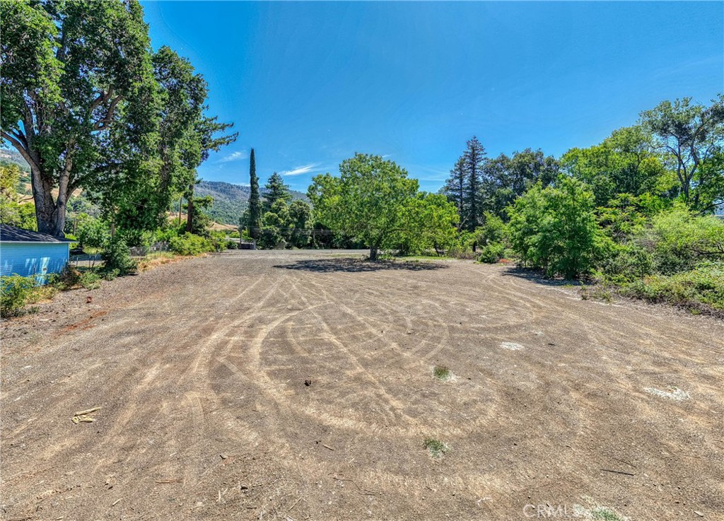 5905 E Highway 20 Property Photo 6