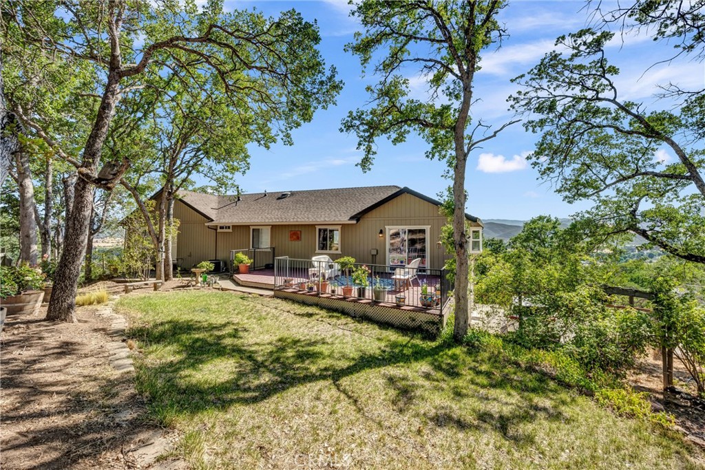 19040 Redbud Road Property Photo 1