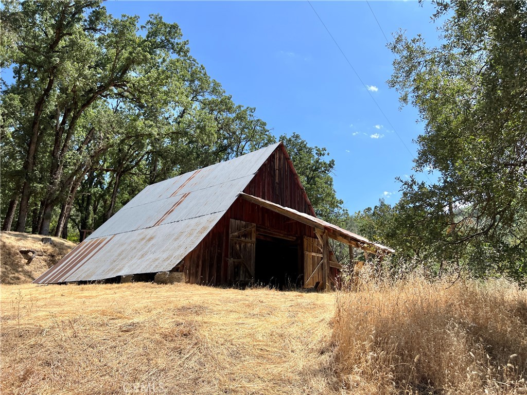 8734 Sulphur Creek Road Property Photo 25