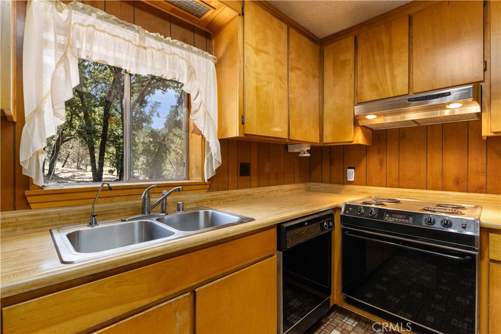 8734 Sulphur Creek Road Property Photo 34