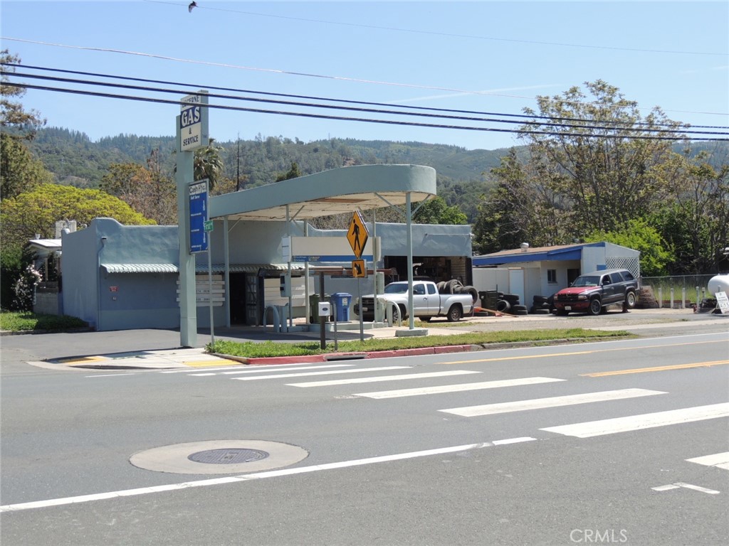 6000 E Highway 20 Property Photo 1