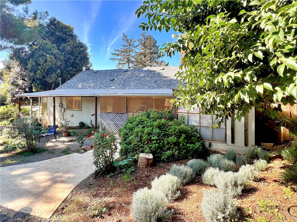 9466 E Highway 20 Property Photo 1