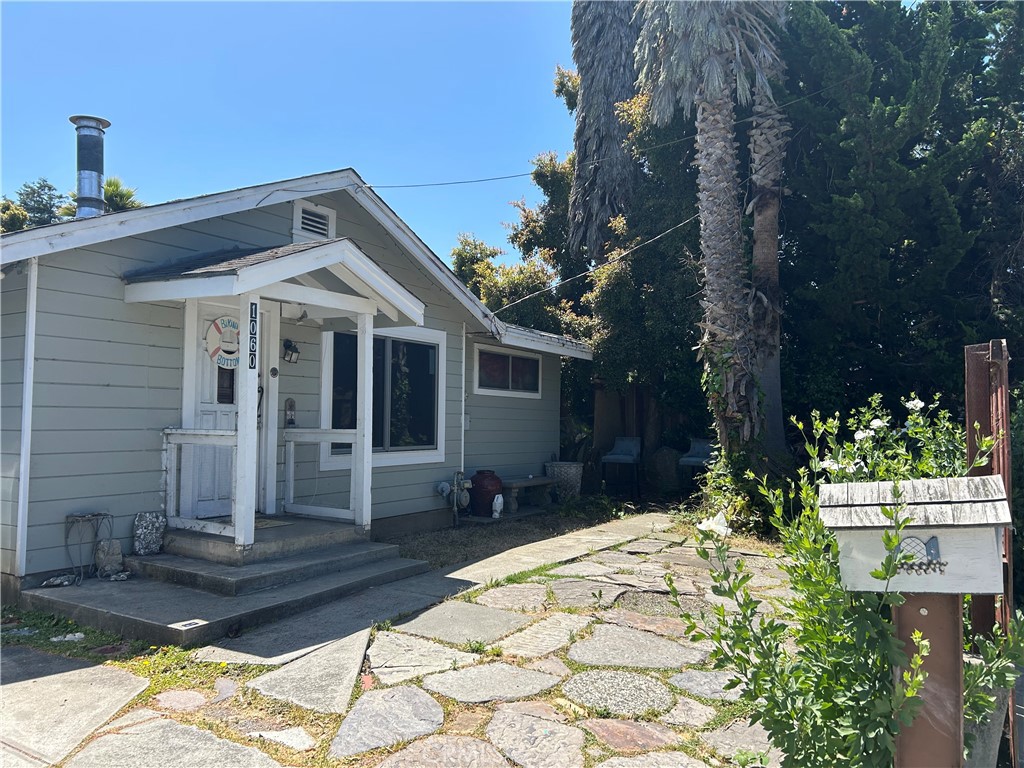 1060 30th Avenue Property Photo 1