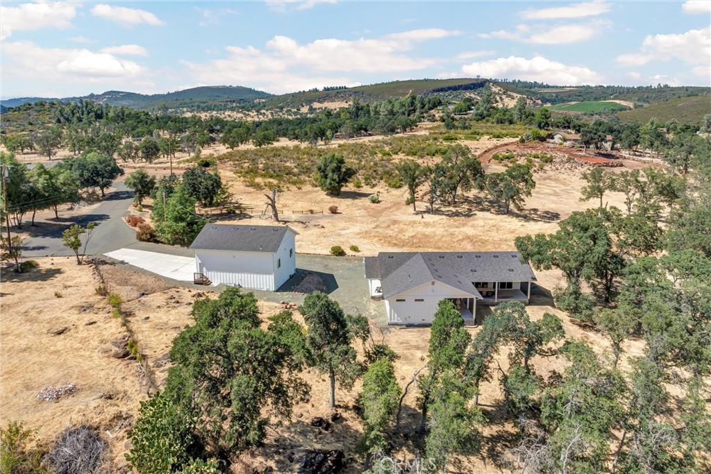 18522 Rock Ridge Court Property Photo 1