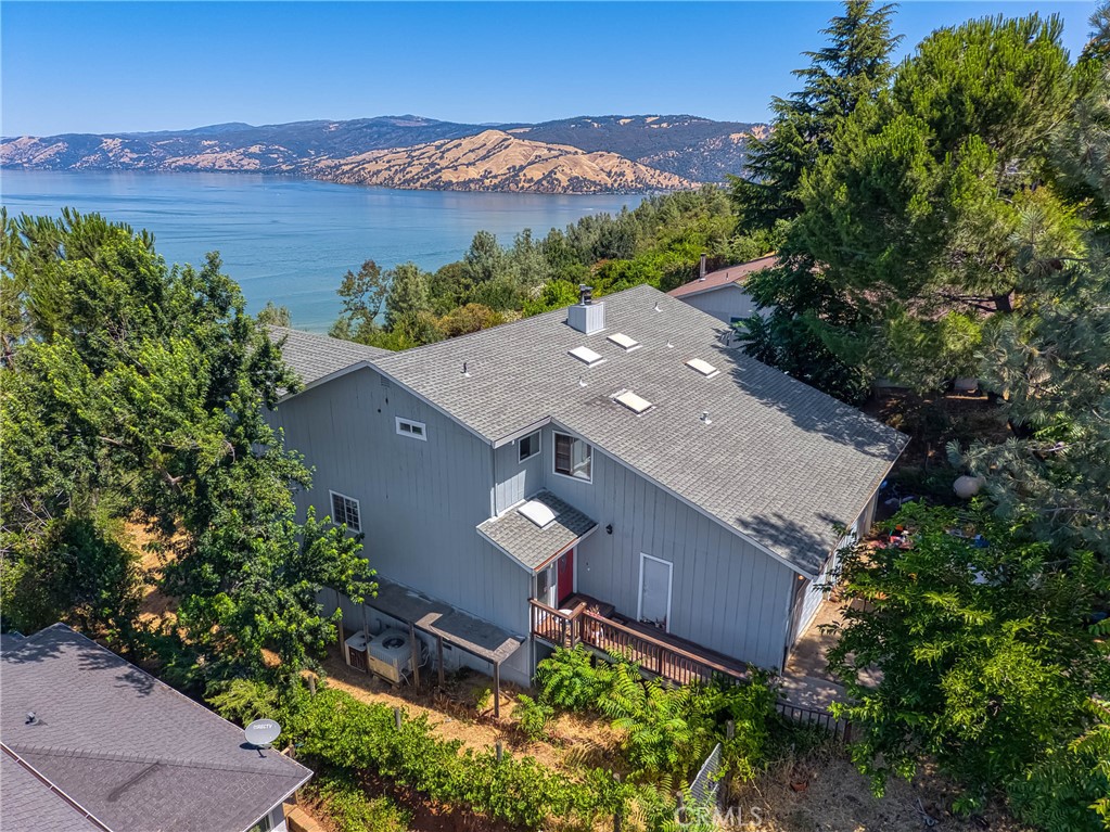 3229 Westridge Drive Property Photo 1