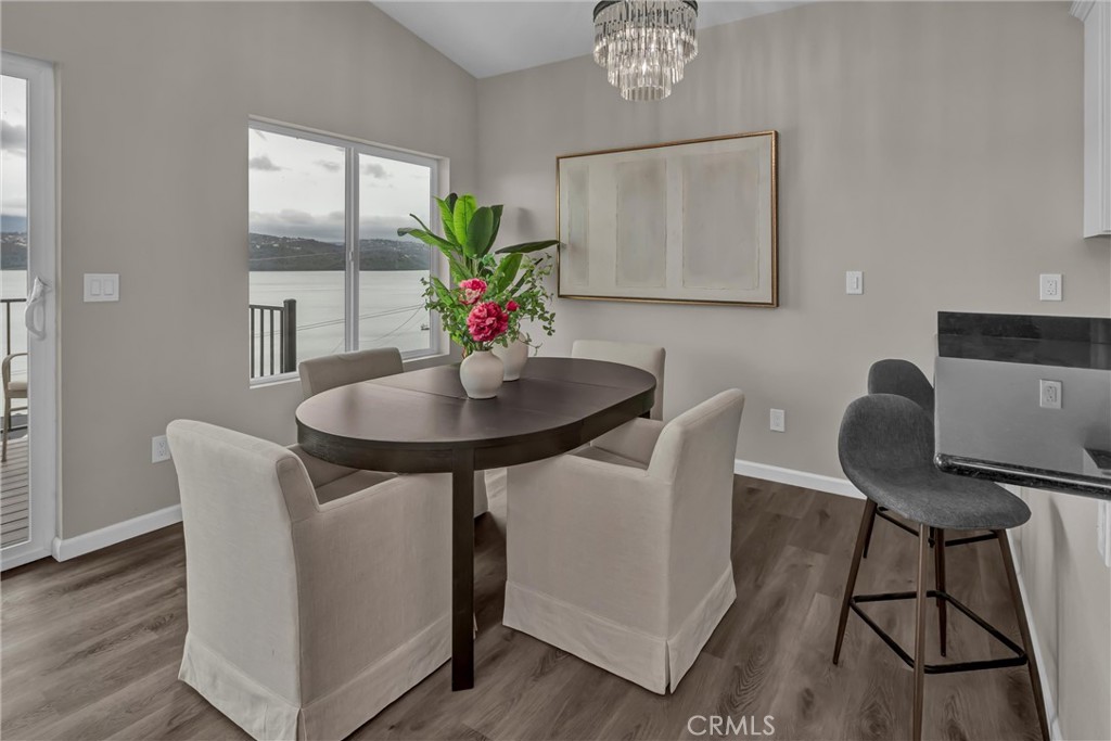 11911 Lakeshore Drive Property Photo 7