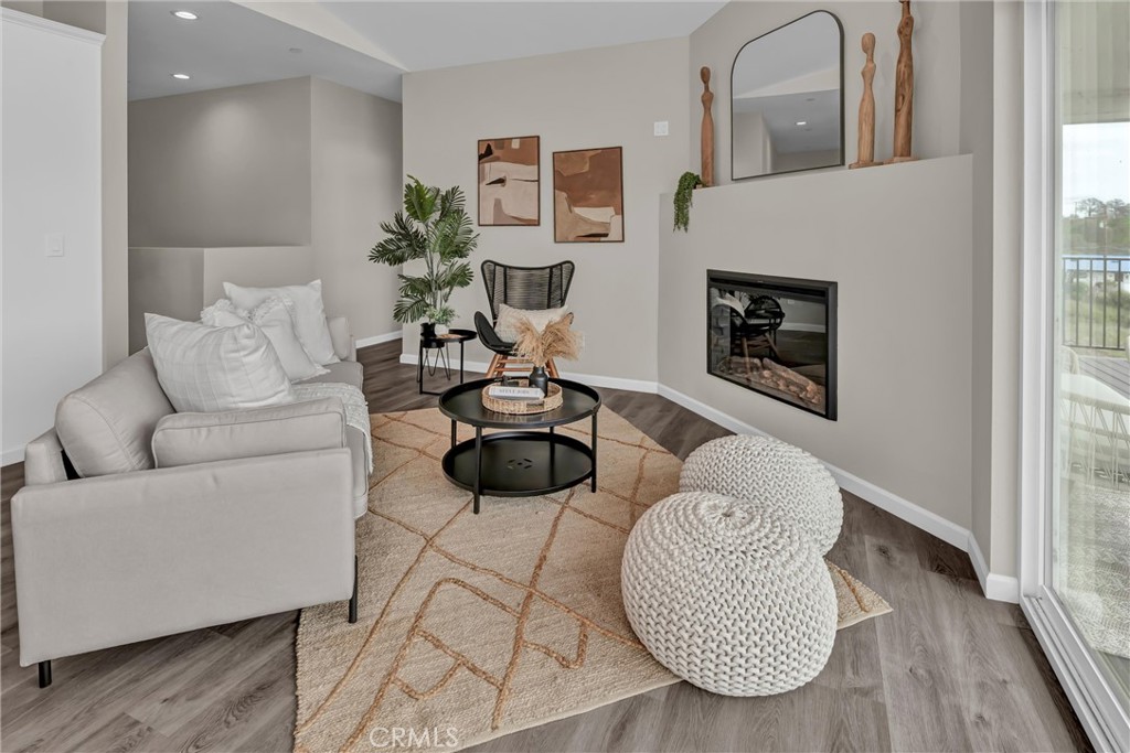 11911 Lakeshore Drive Property Photo 9