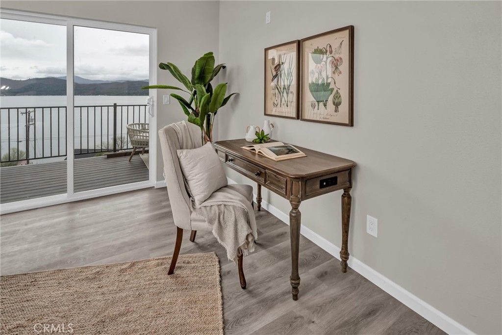 11911 Lakeshore Drive Property Photo 16