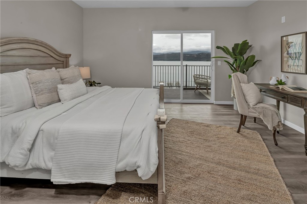 11911 Lakeshore Drive Property Photo 17