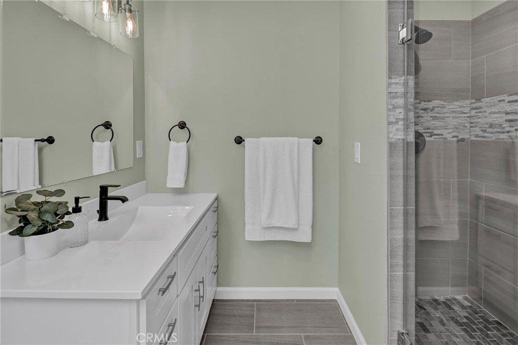 11911 Lakeshore Drive Property Photo 20