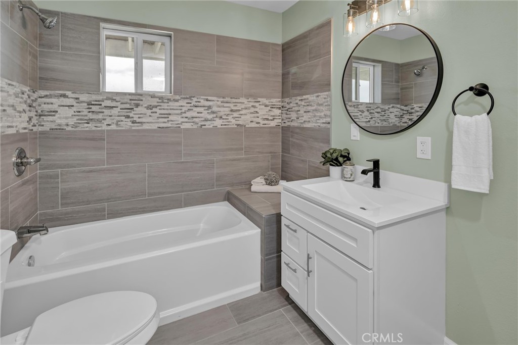 11911 Lakeshore Drive Property Photo 27