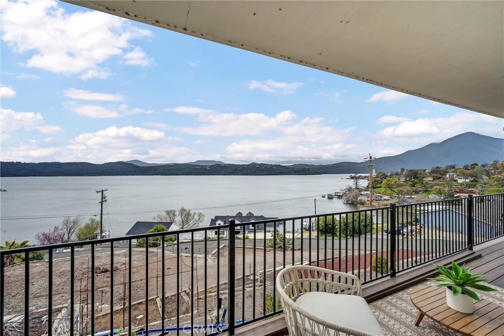 11911 Lakeshore Drive Property Photo 30