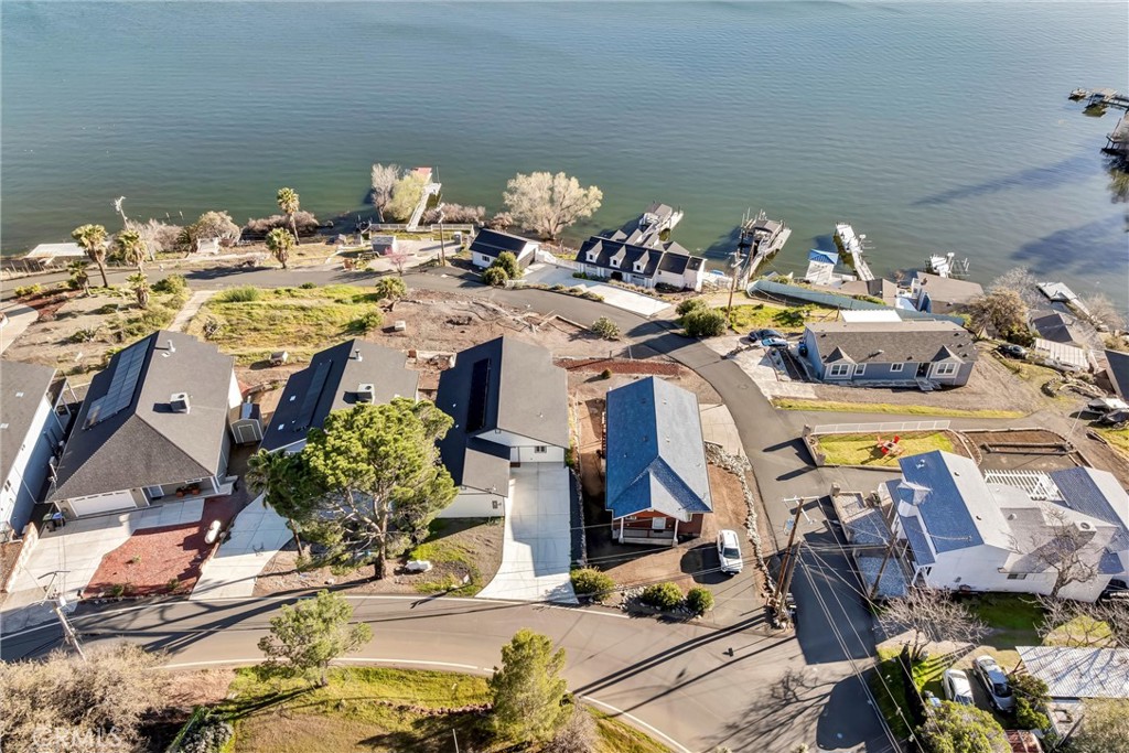 11911 Lakeshore Drive Property Photo 36