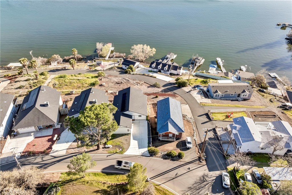 11911 Lakeshore Drive Property Photo 42