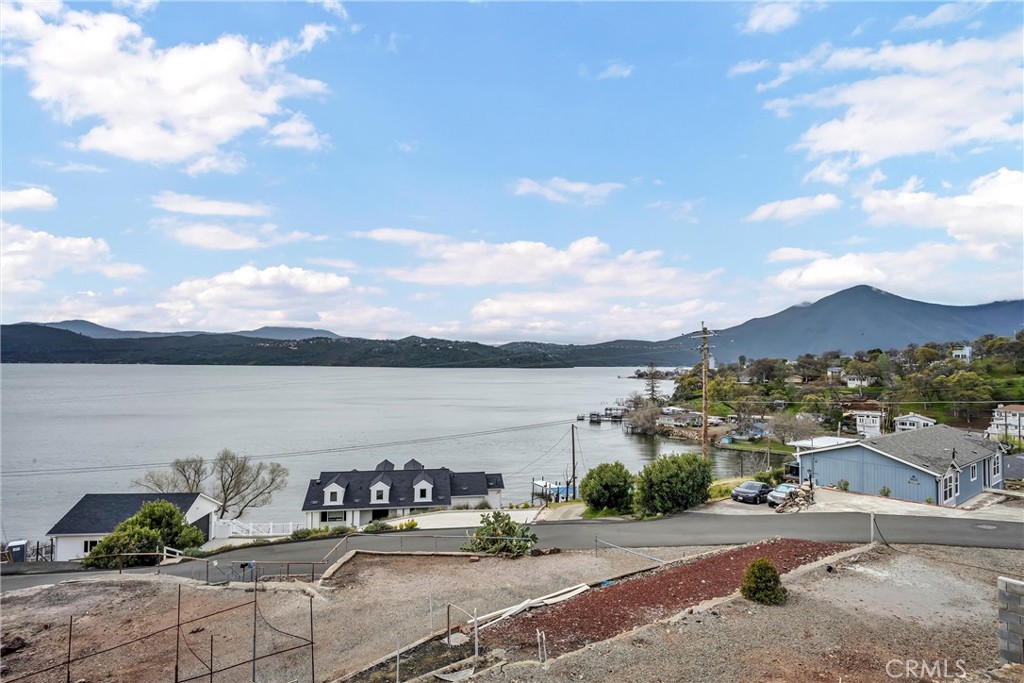 11911 Lakeshore Drive Property Photo 43