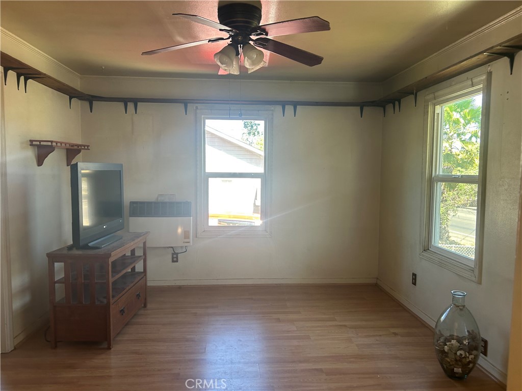 970 11th Property Photo 4